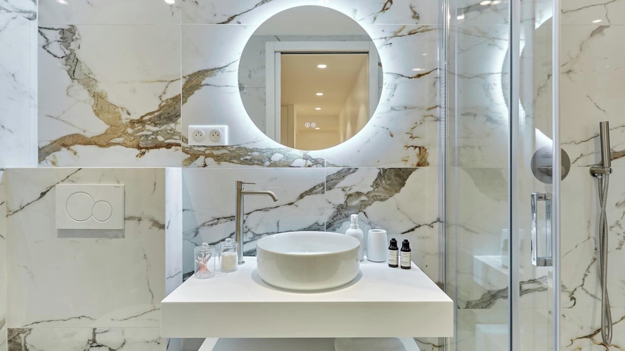 Photo of Bathroom in Quartier du Mail