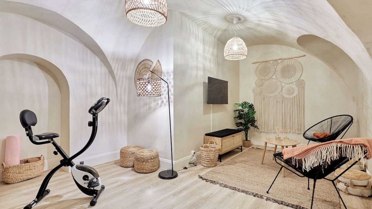 Photo of Others in Quartier du Mail