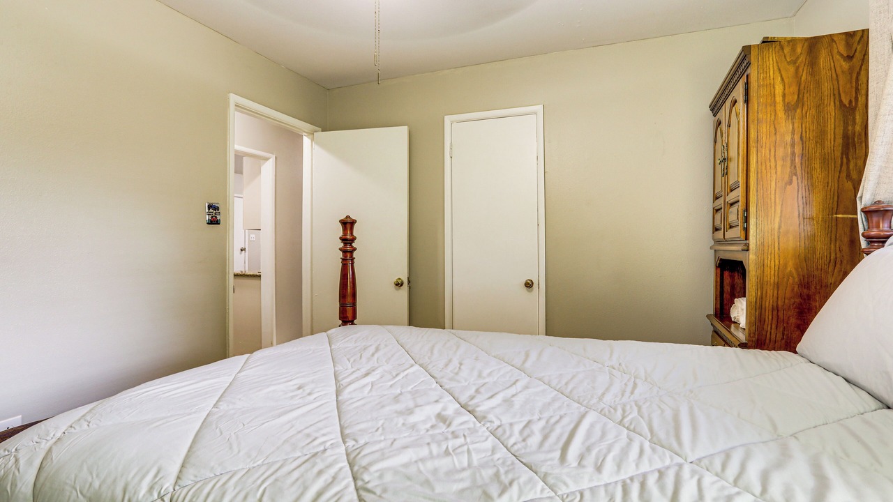 Photo of Bedroom in South Baton Rouge