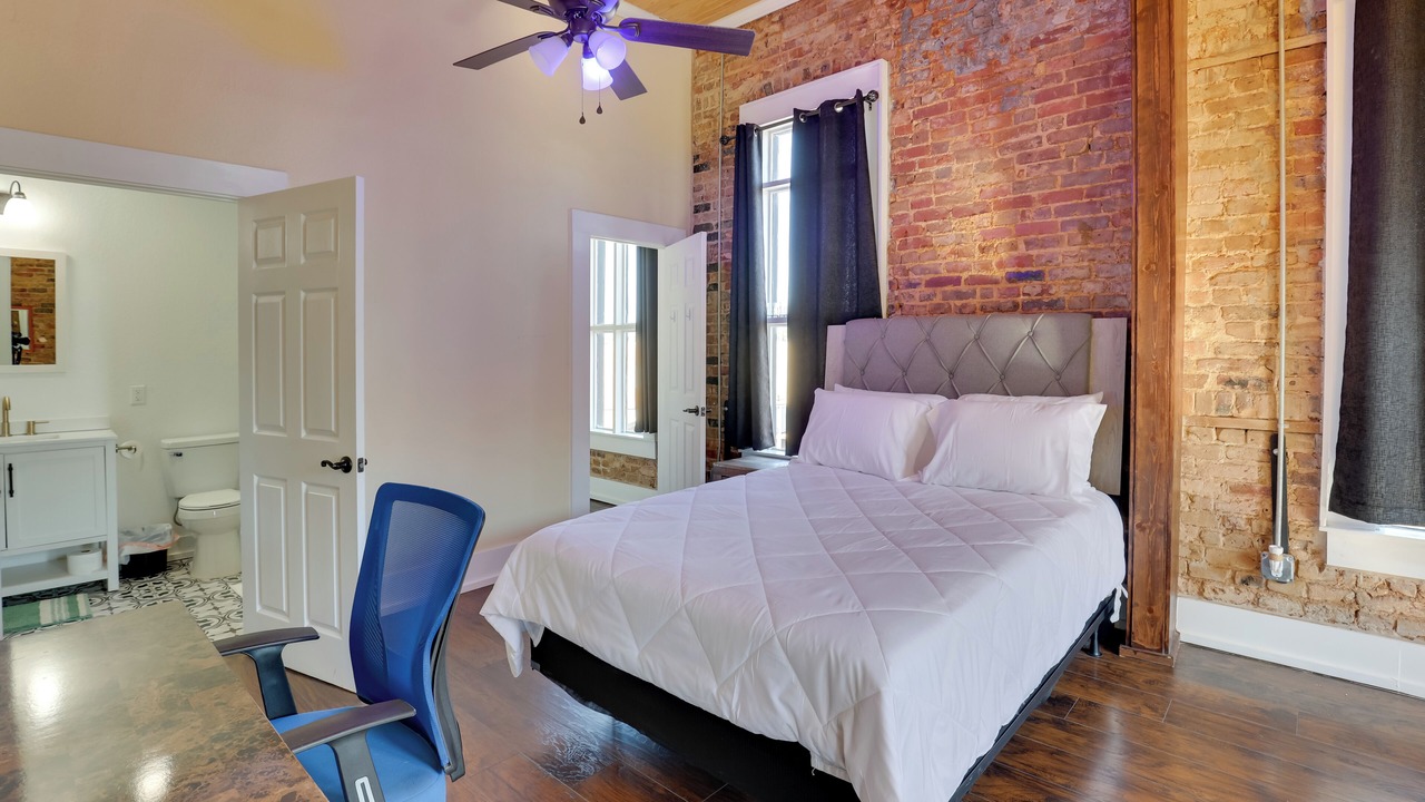 Photo of Bedroom in Marshall
