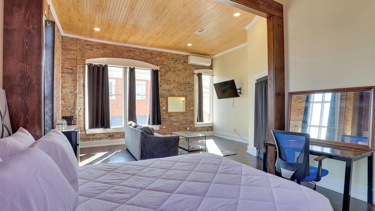 Photo of Bedroom in Marshall