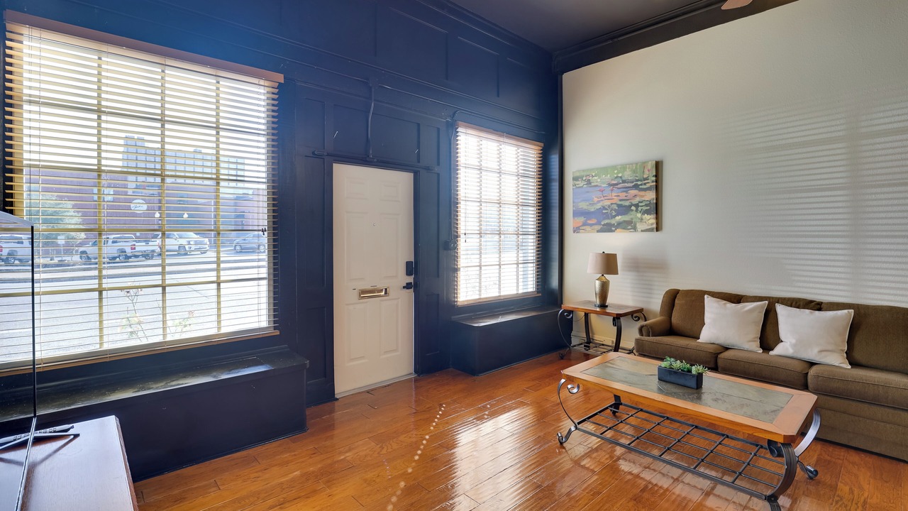 Photo of Livingroom in Marshall