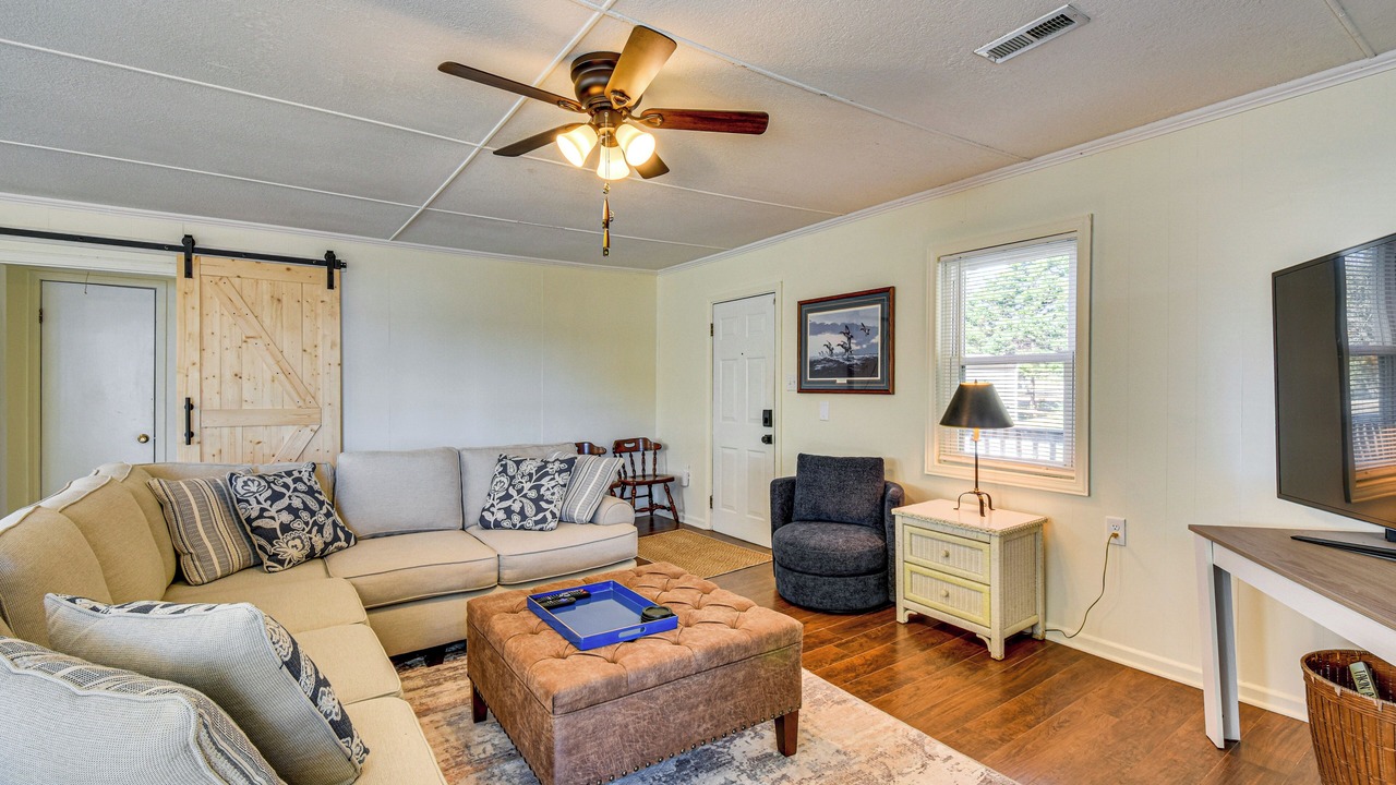 Photo of Bedroom in Townville