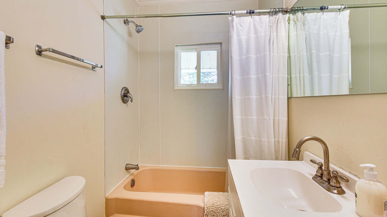 Photo of Bathroom in Townville
