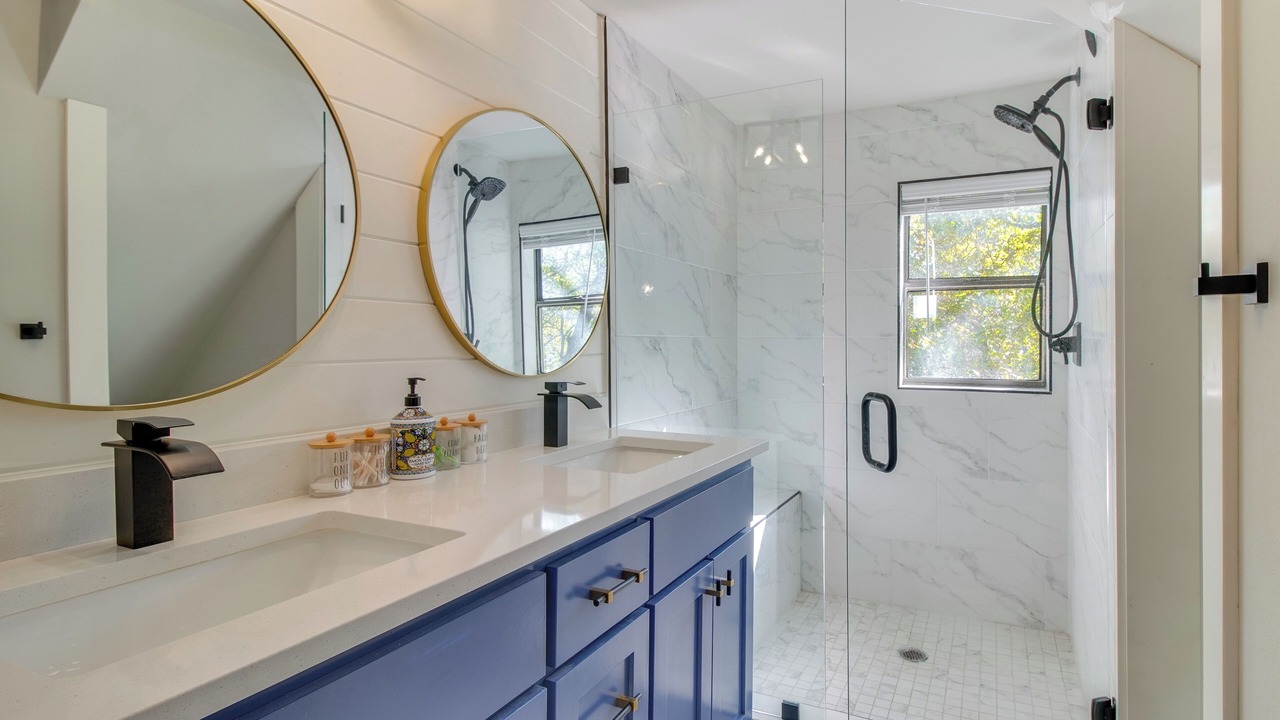 Photo of Bathroom in Afton