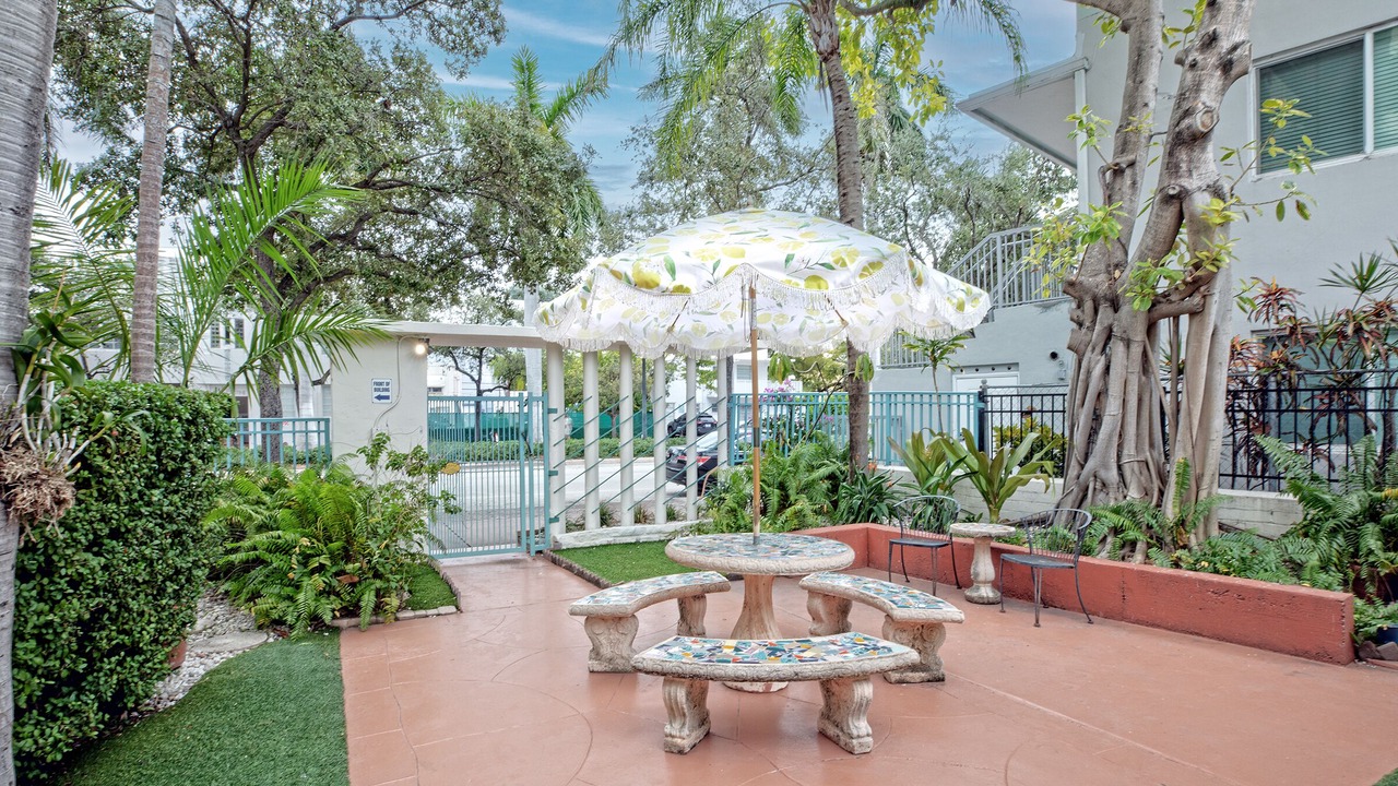 Photo of Outdoor in South Pointe