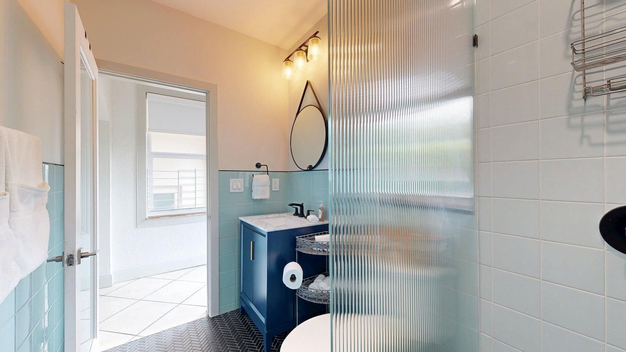 Photo of Bathroom in South Pointe