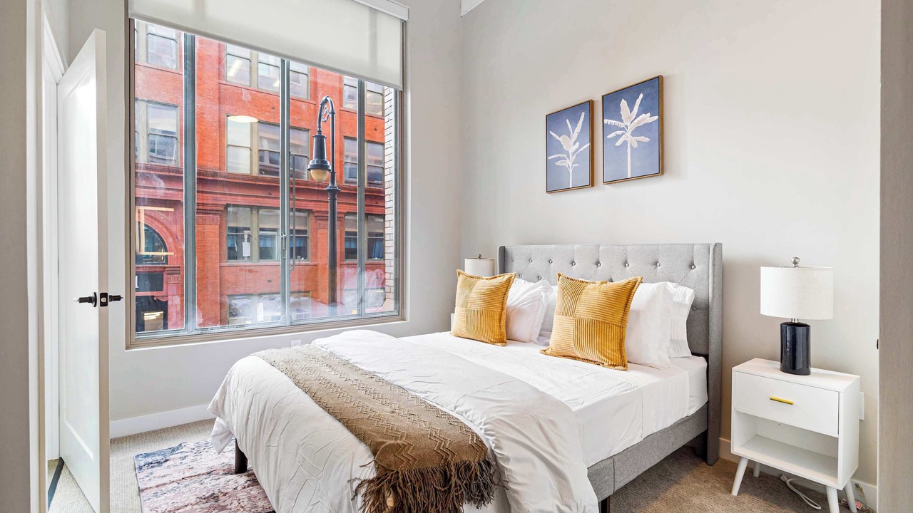 Photo of Others in Downtown Cincinnati