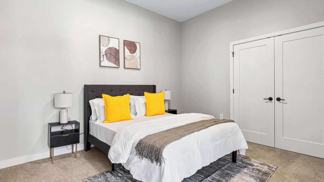 Photo of Others in Downtown Cincinnati