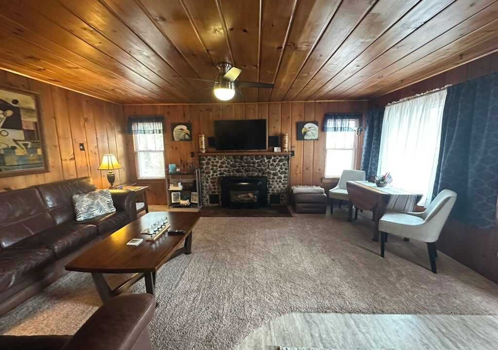 Photo of Livingroom in East Tawas