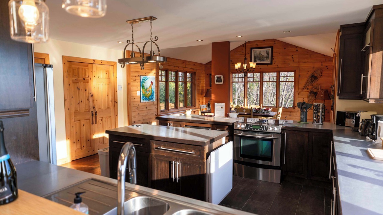 Photo of Kitchen in Petite-Riviere-Saint-Francois