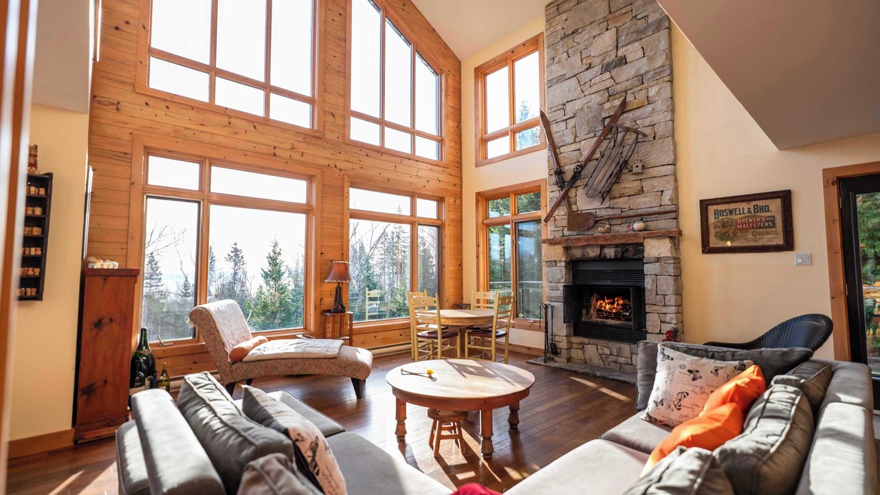 Photo of Livingroom in Petite-Riviere-Saint-Francois