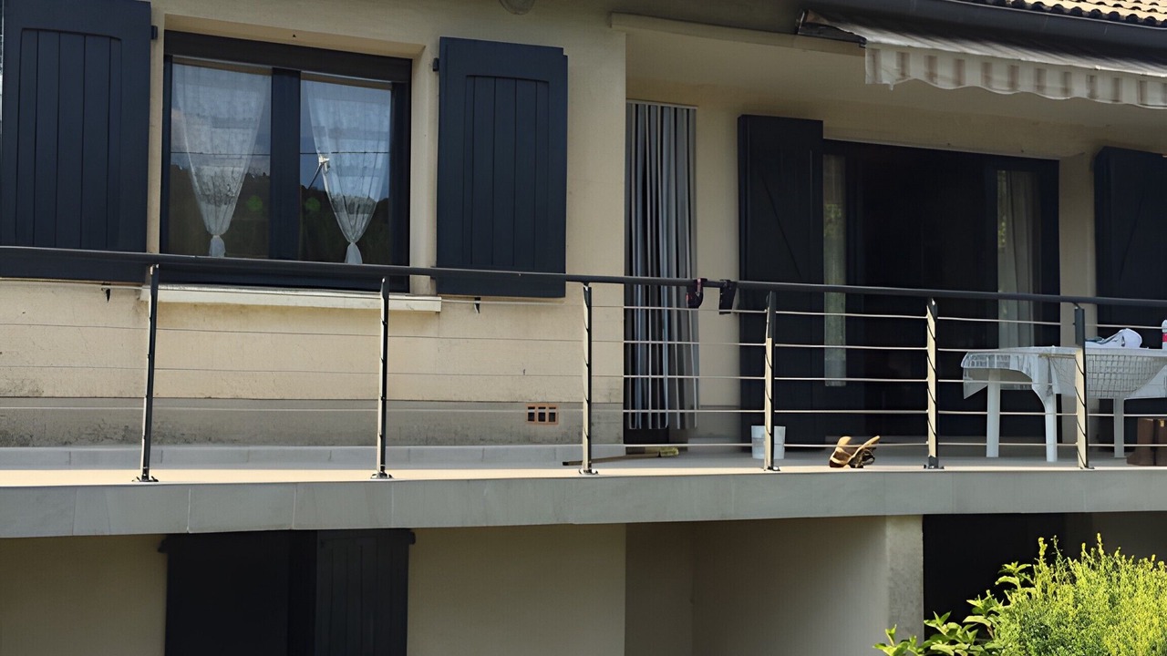 Photo of Patio Balcony in Salles-Curan