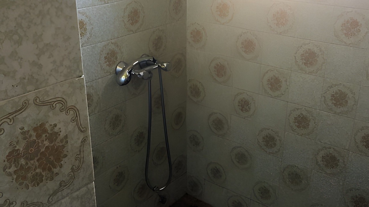 Photo of Bathroom in Salles-Curan