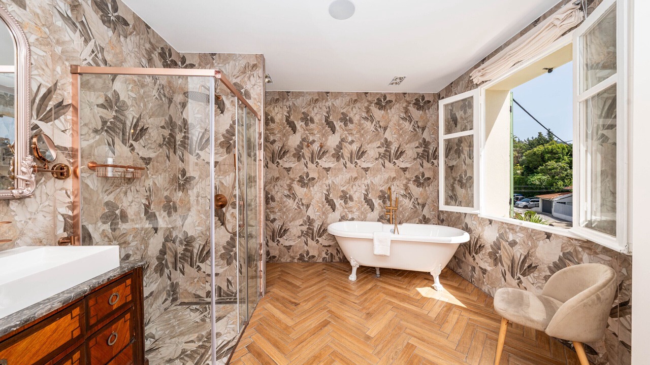 Photo of Bathroom in Prado - Republique