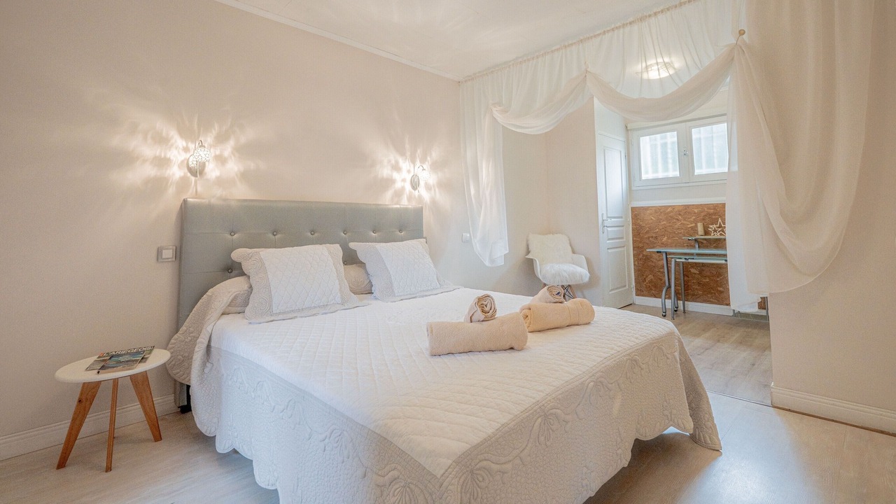 Photo of Bedroom in Tarascon-sur-Ariege