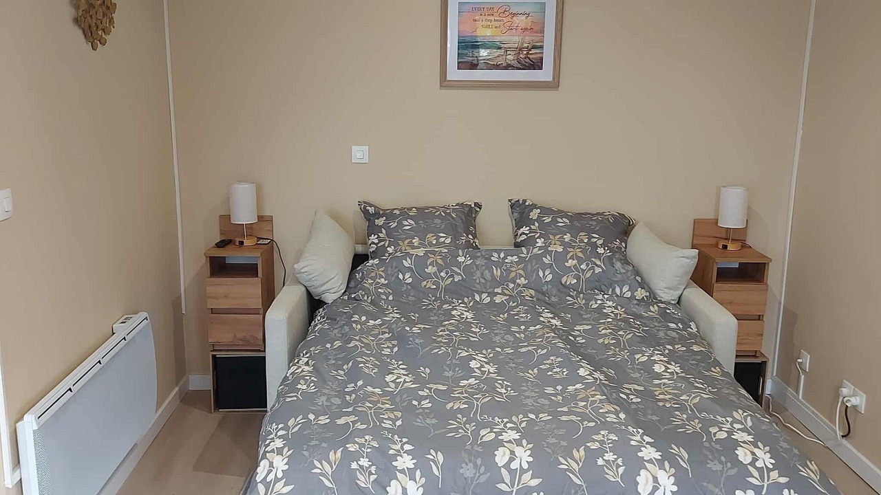 Photo of Bedroom in Mericourt