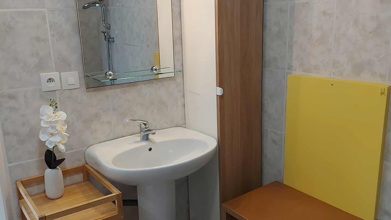 Photo of Bathroom in Mericourt