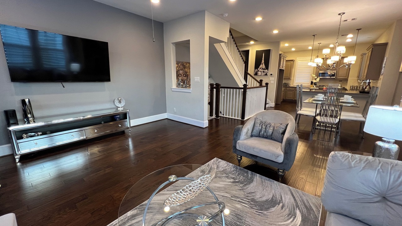 Photo of Livingroom in Memorial
