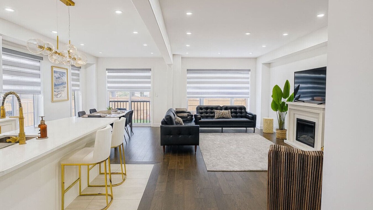 Photo of Livingroom in Mount Pleasant