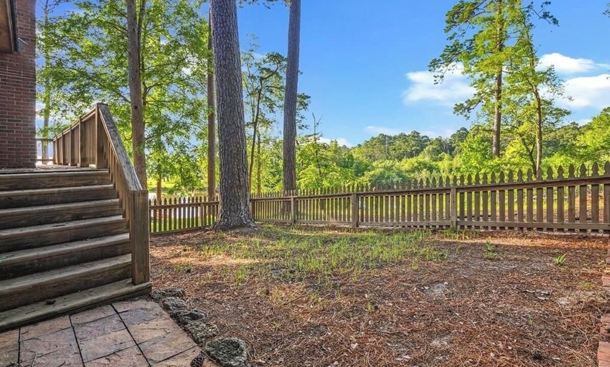 Photo of Outdoor in Broaddus