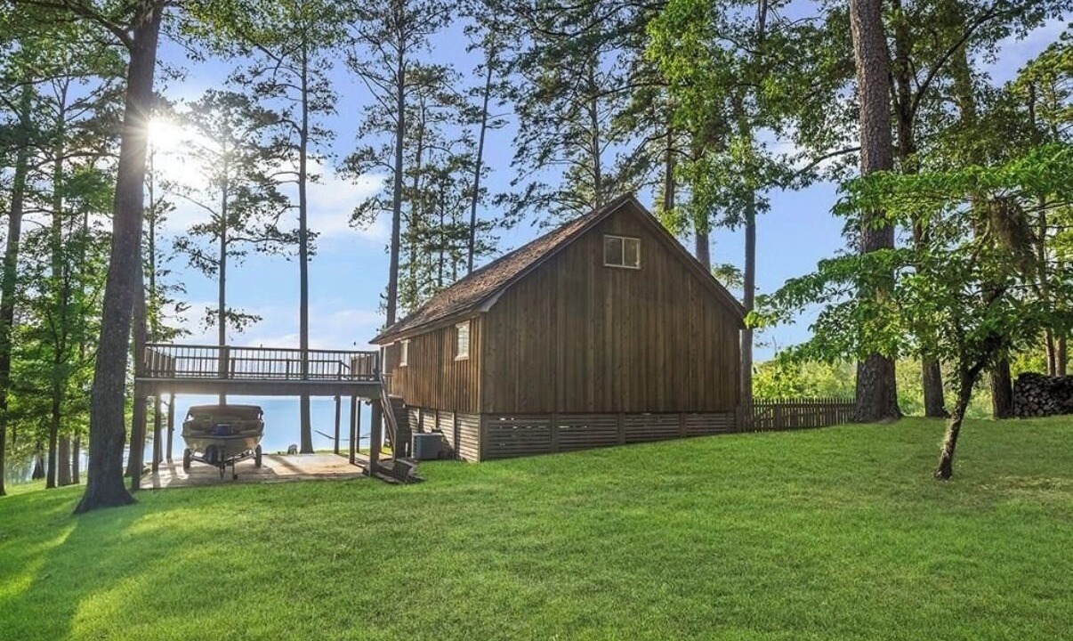 Photo of Outdoor in Broaddus