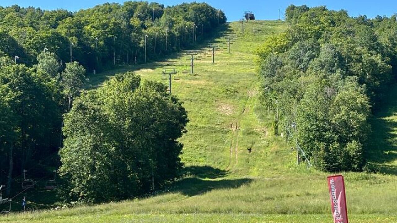 Photo of Others in Saint-Sauveur