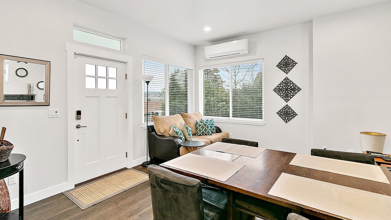 Photo of Others in Bryn Mawr-Skyway