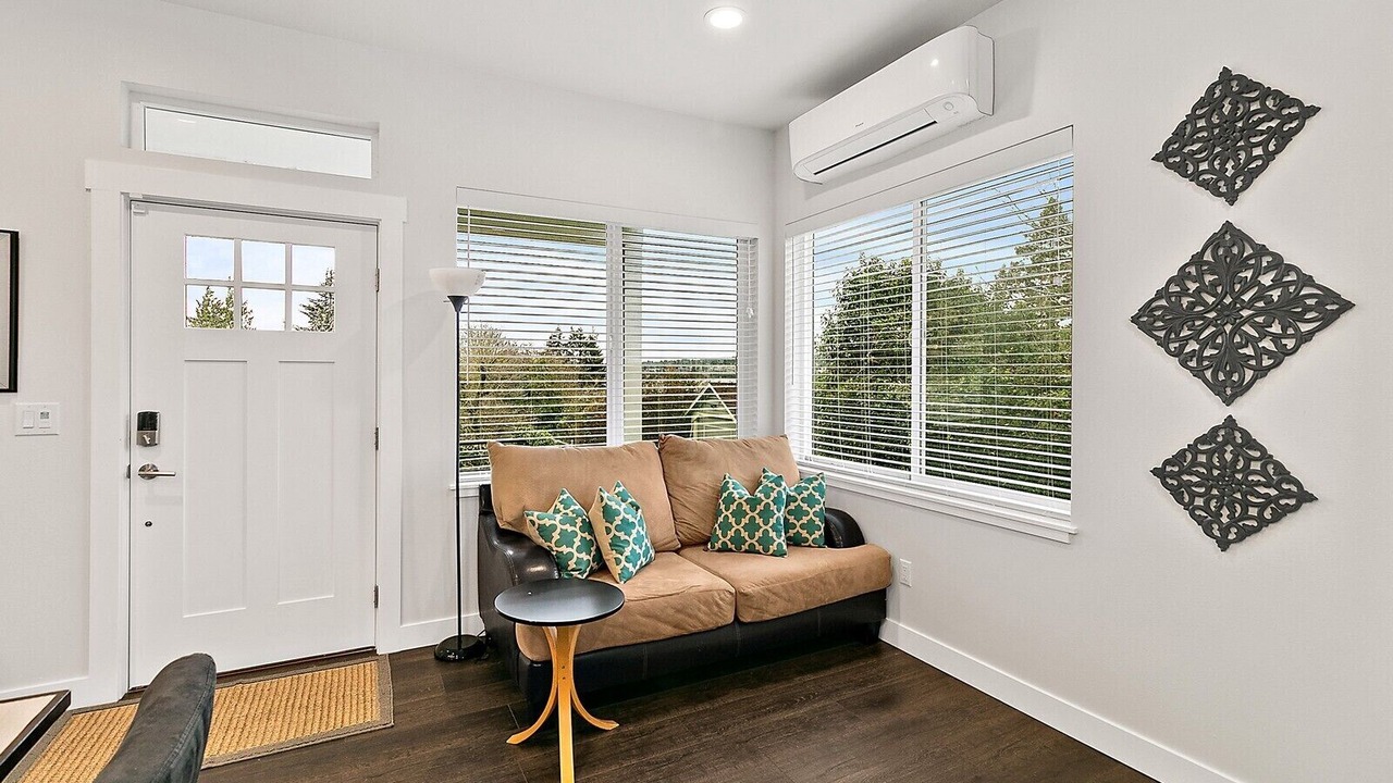 Photo of Others in Bryn Mawr-Skyway