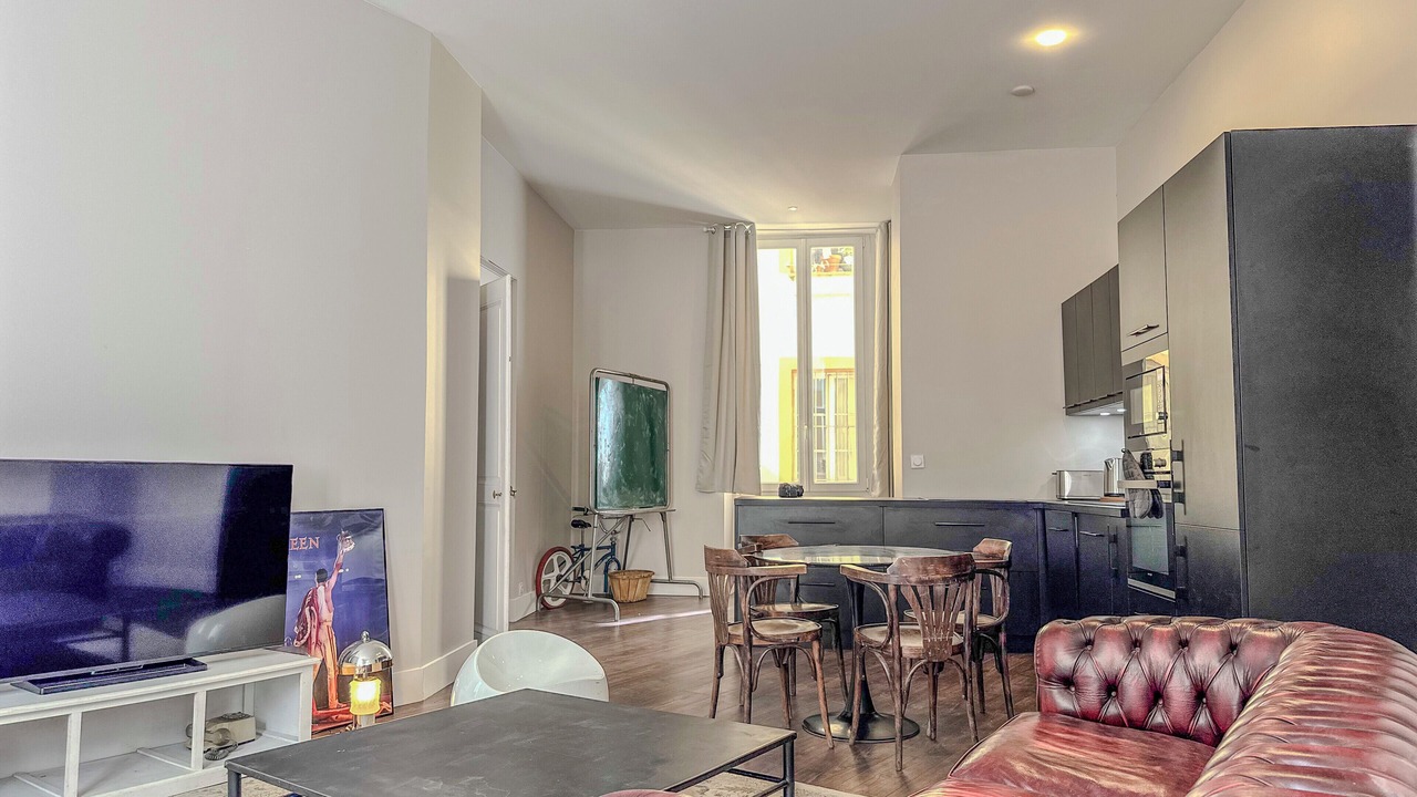 Photo of Livingroom in Secteur 2