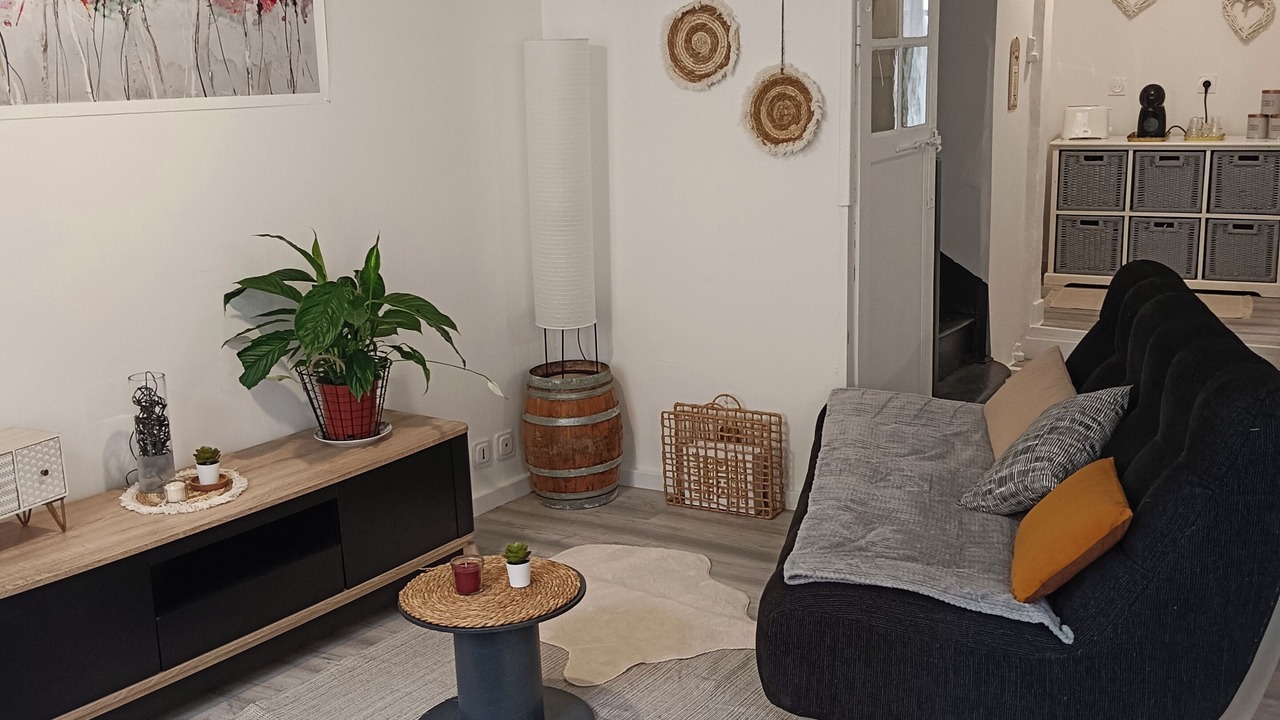 Photo of Livingroom in Pre-en-Pail