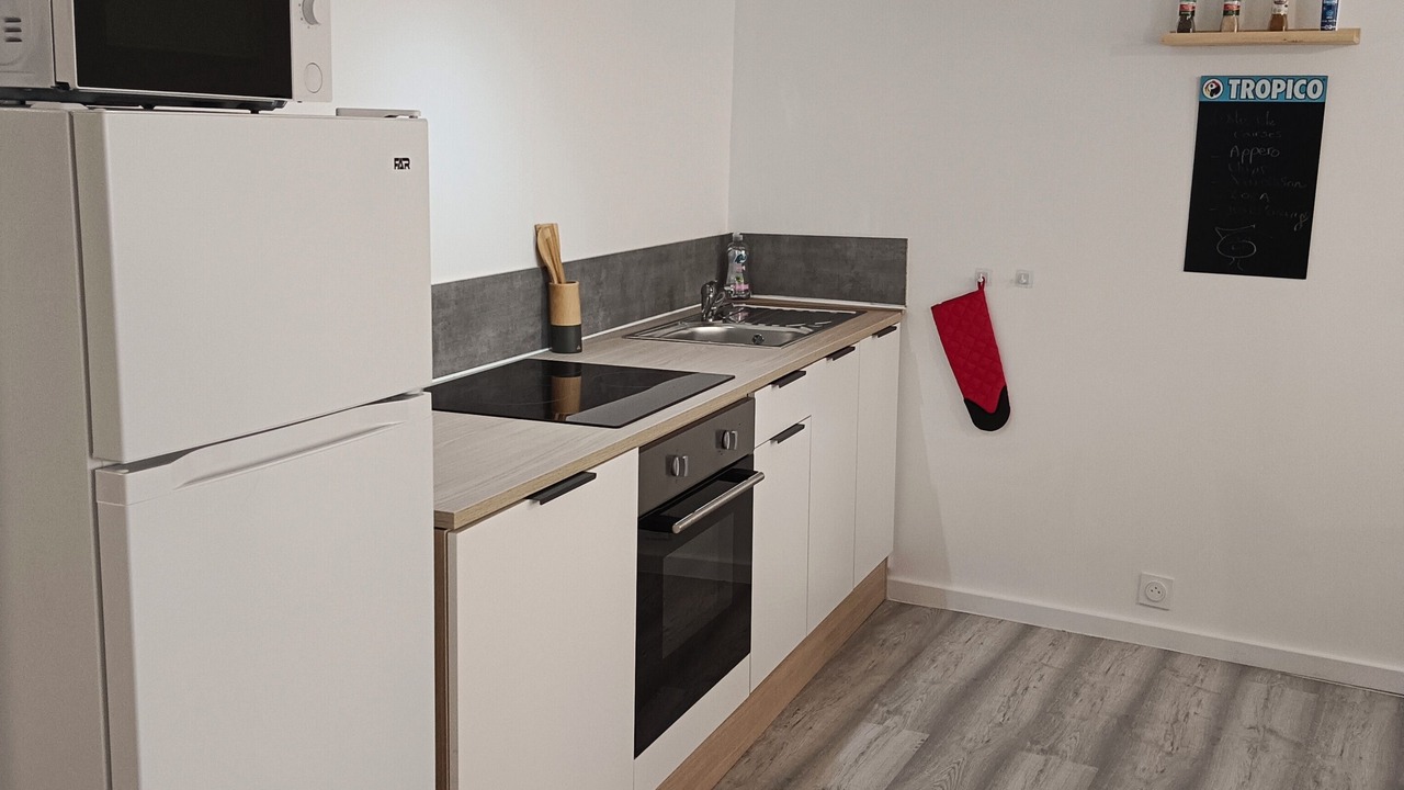 Photo of Kitchen in Pre-en-Pail