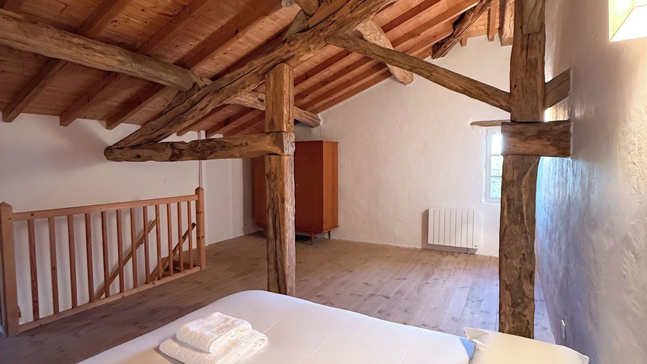 Photo of Bedroom in Saint-Leonard