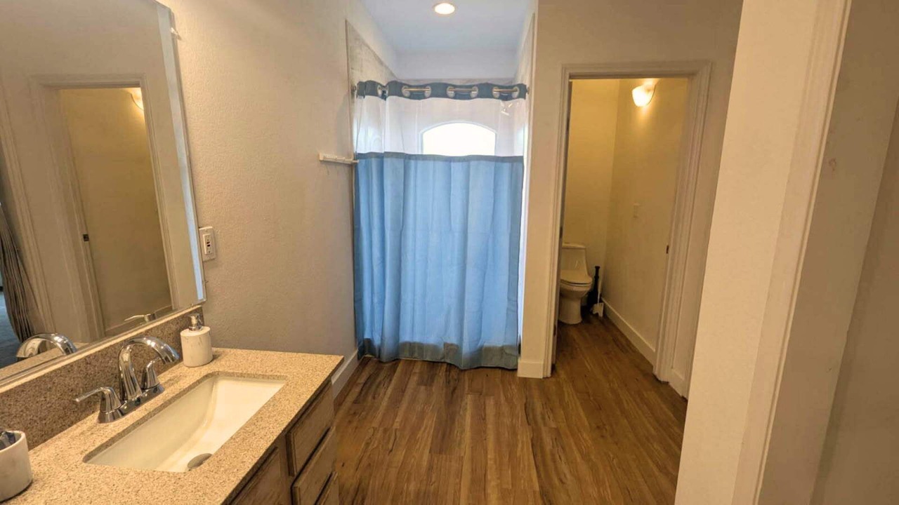 Photo of Bathroom in Buchanan Dam