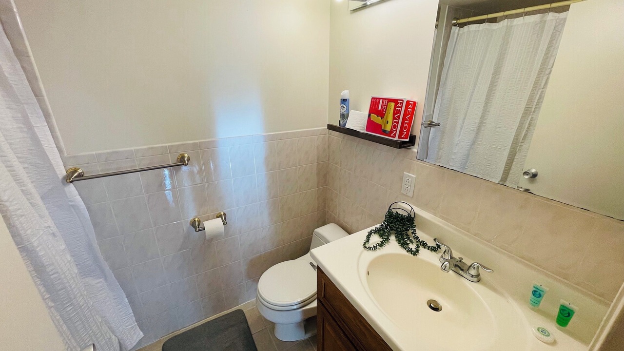 Photo of Bathroom in Elkins Park