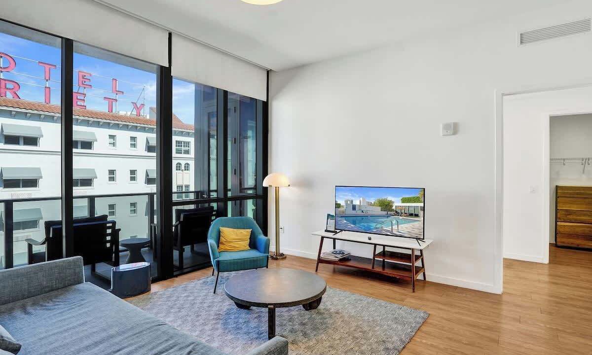 Photo of Livingroom in West Avenue