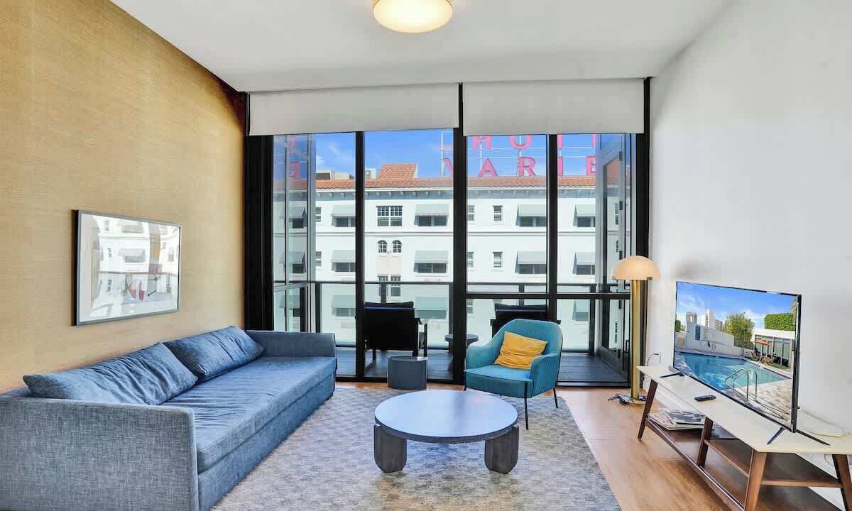 Photo of Livingroom in West Avenue