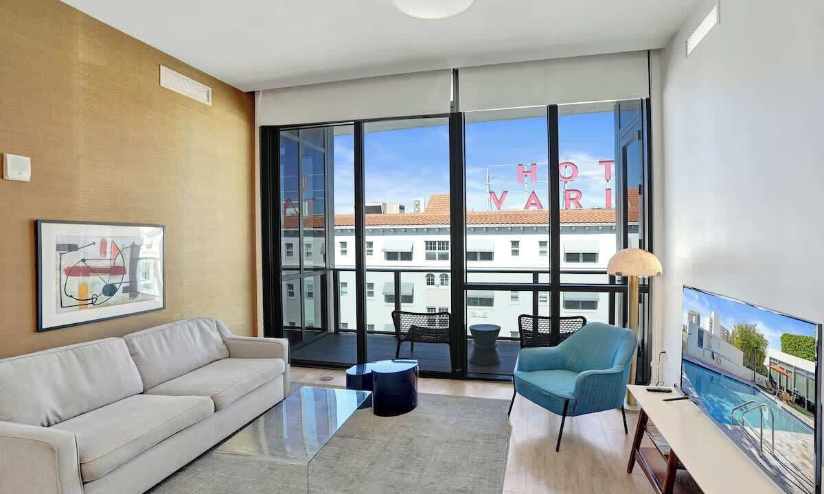 Photo of Livingroom in West Avenue