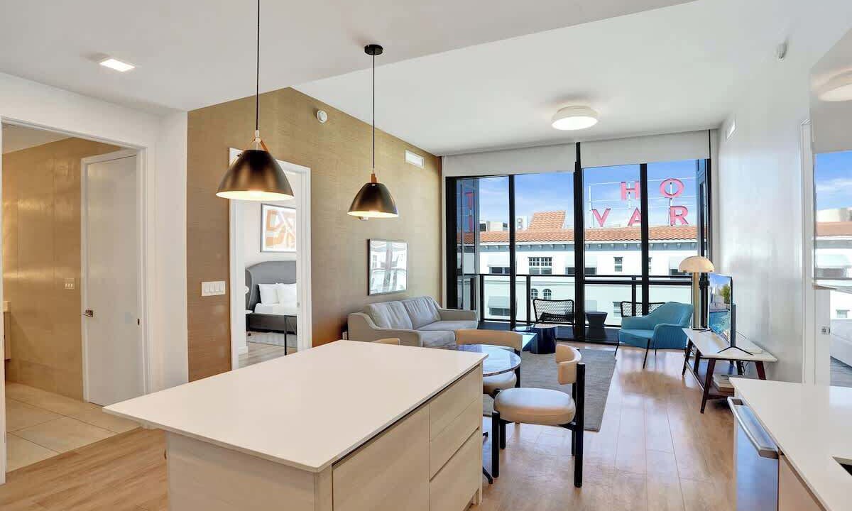 Photo of Livingroom in West Avenue