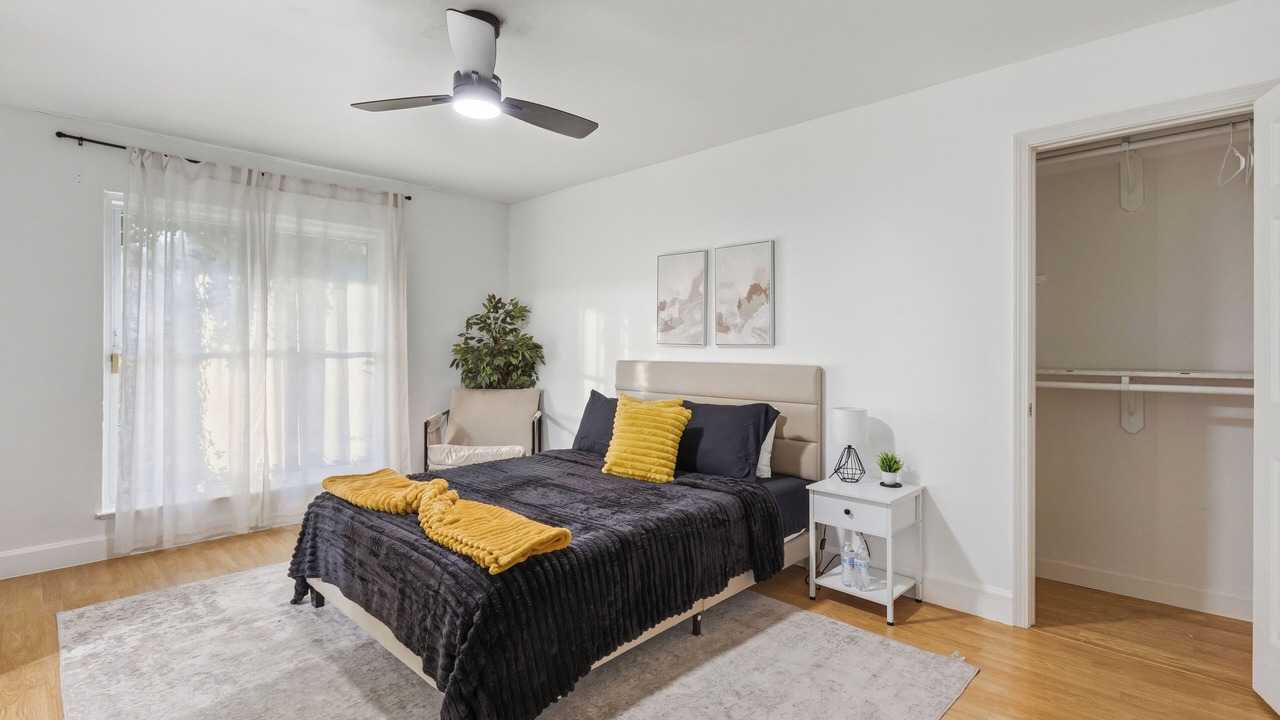 Photo of Bedroom in Parker Lane