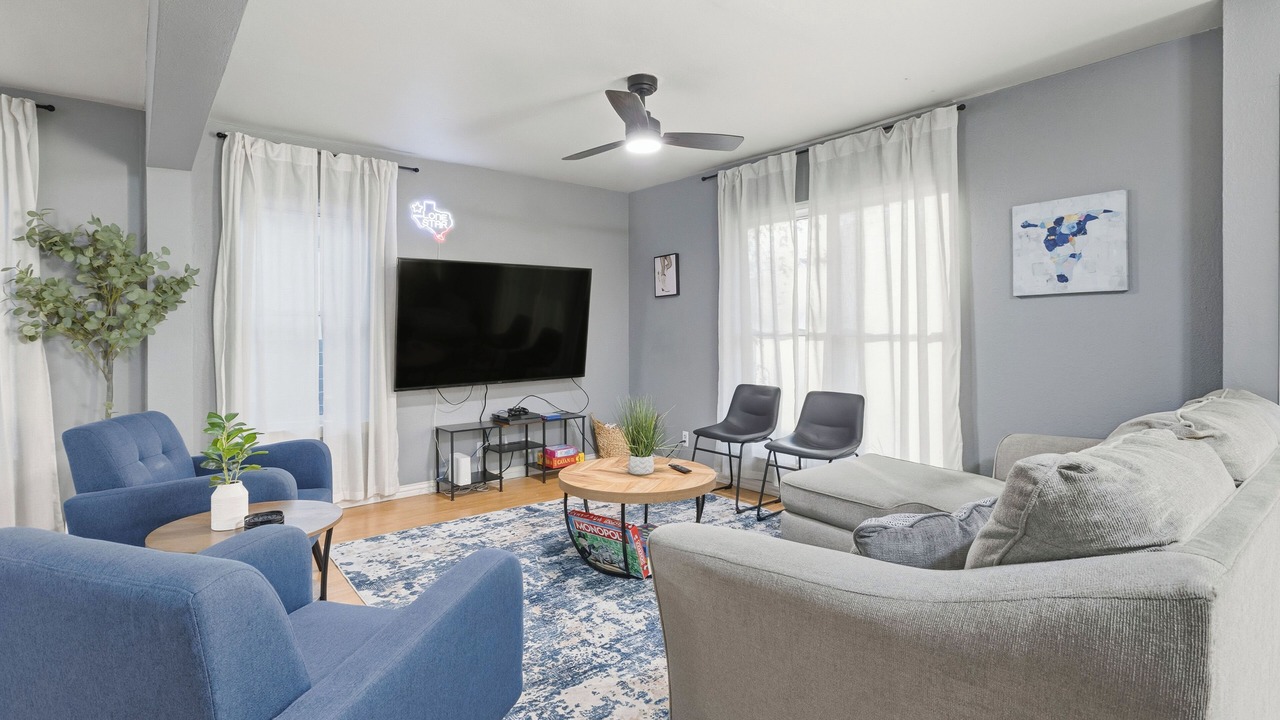 Photo of Livingroom in Parker Lane
