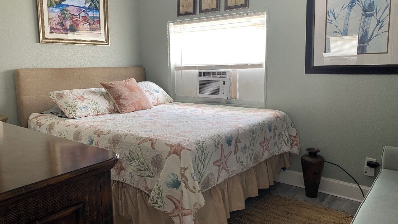 Photo of Bedroom in Lake Worth