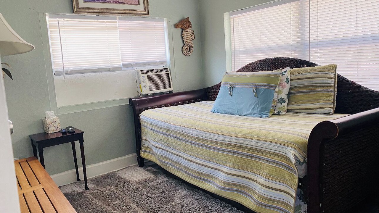 Photo of Bedroom in Lake Worth