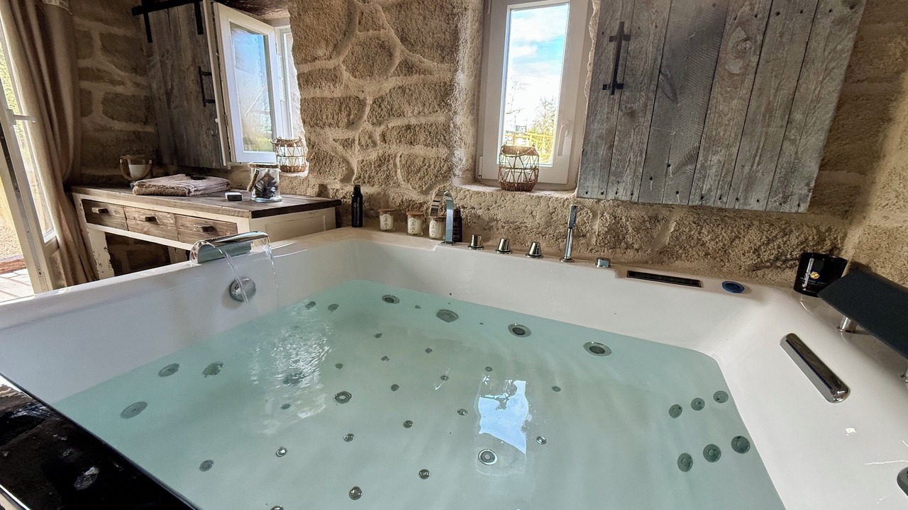 Photo of Bathroom in Paroisse Simon-Pierre-des-Rivieres