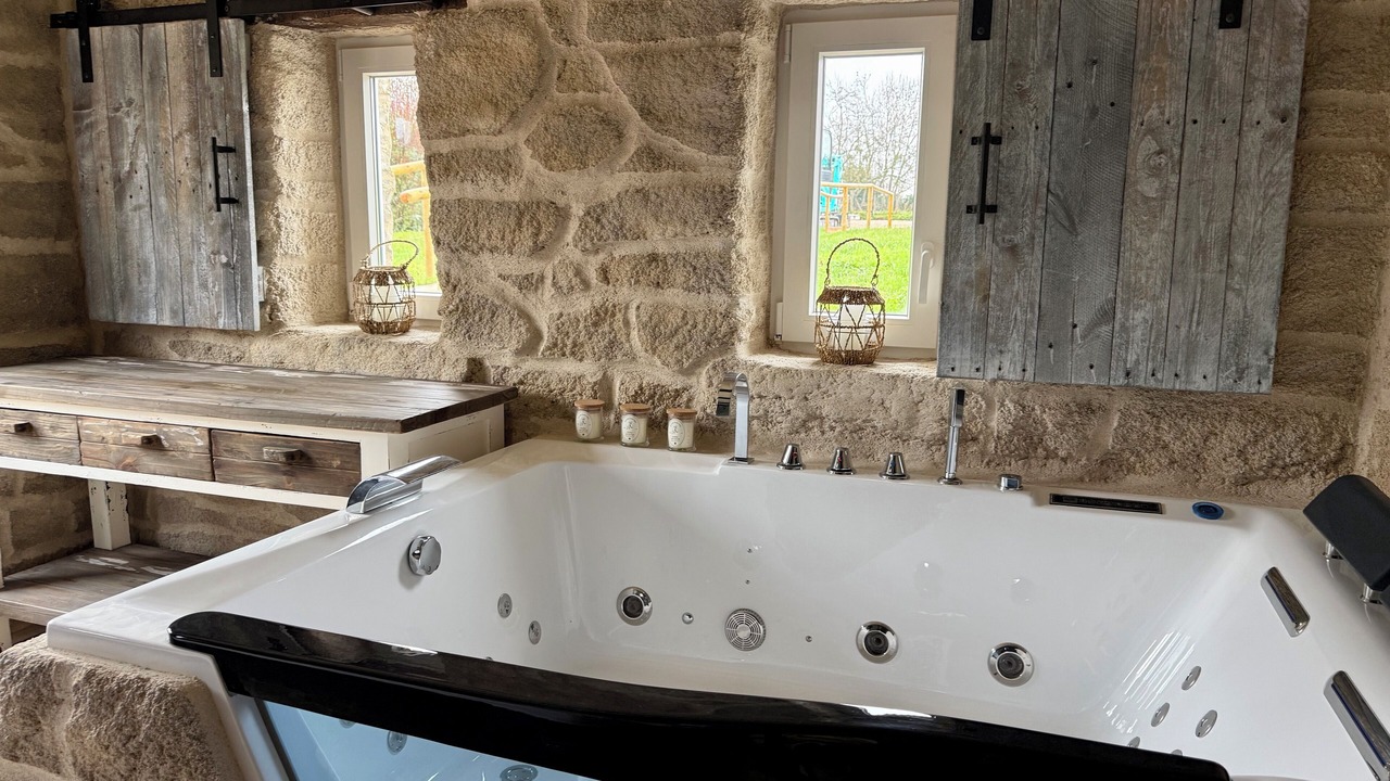 Photo of Bathroom in Paroisse Simon-Pierre-des-Rivieres