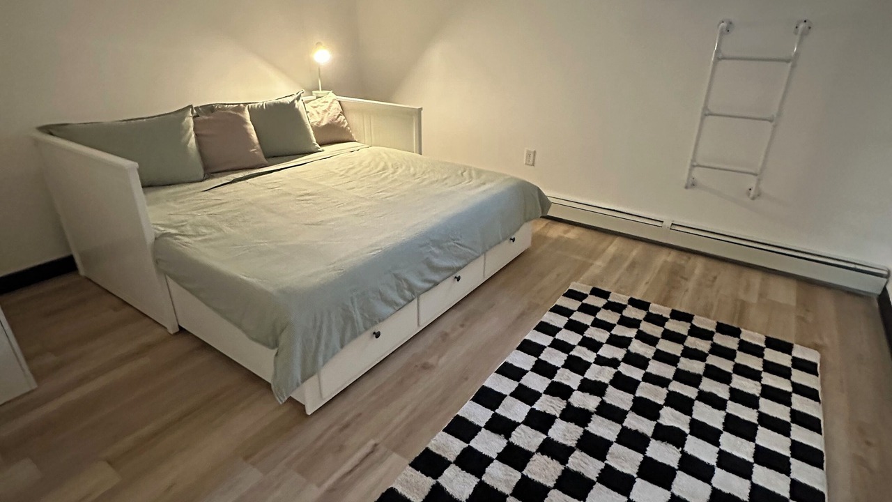 Photo of Bedroom in Lake Delton