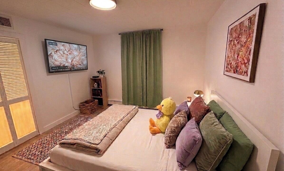 Photo of Bedroom in Lake Delton