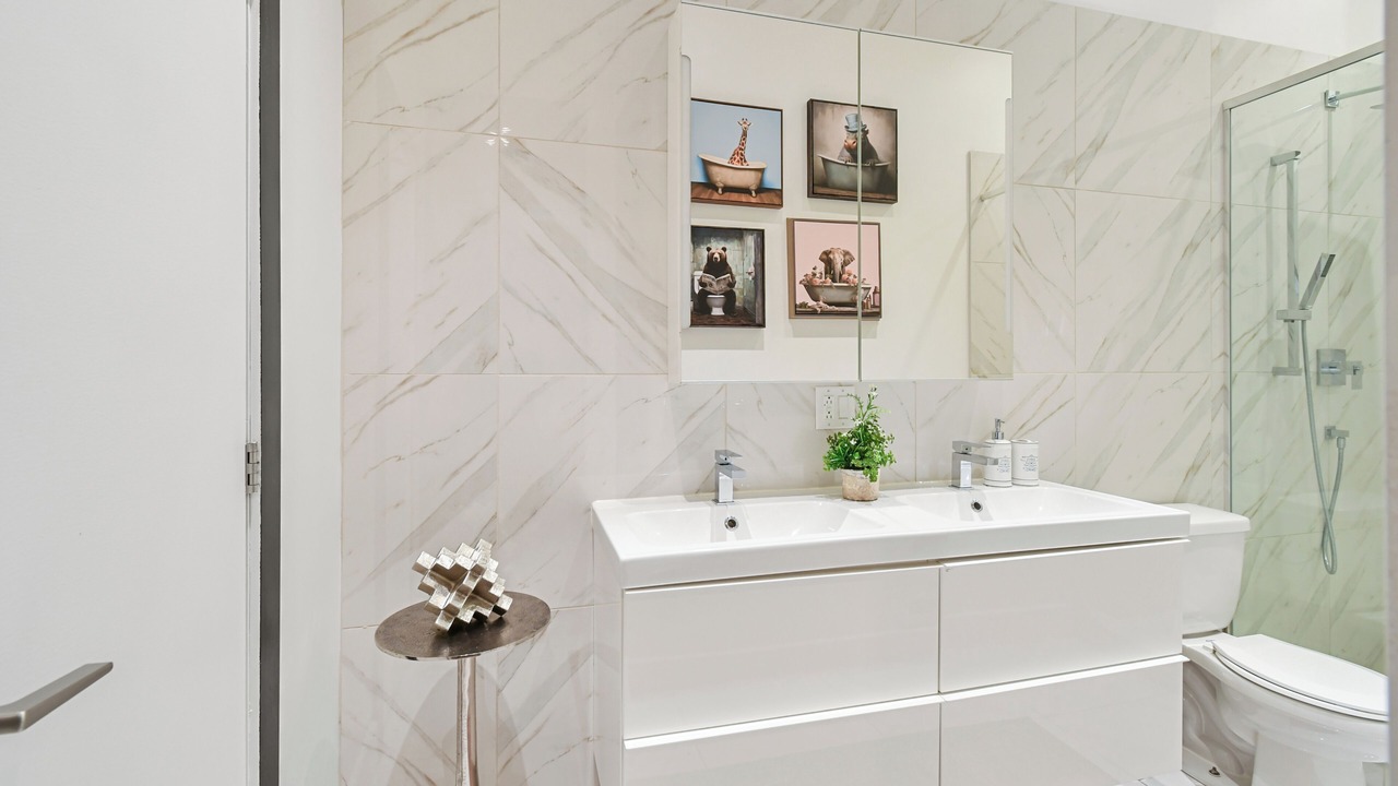 Photo of Bathroom in Ville-Marie