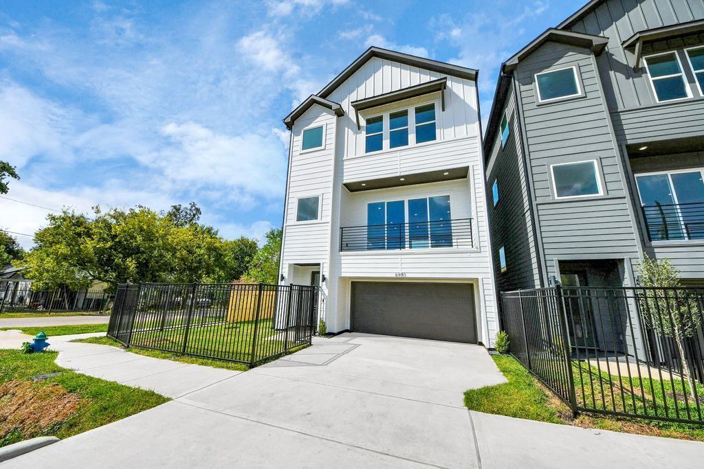 Photo of Outdoor in Foster Place