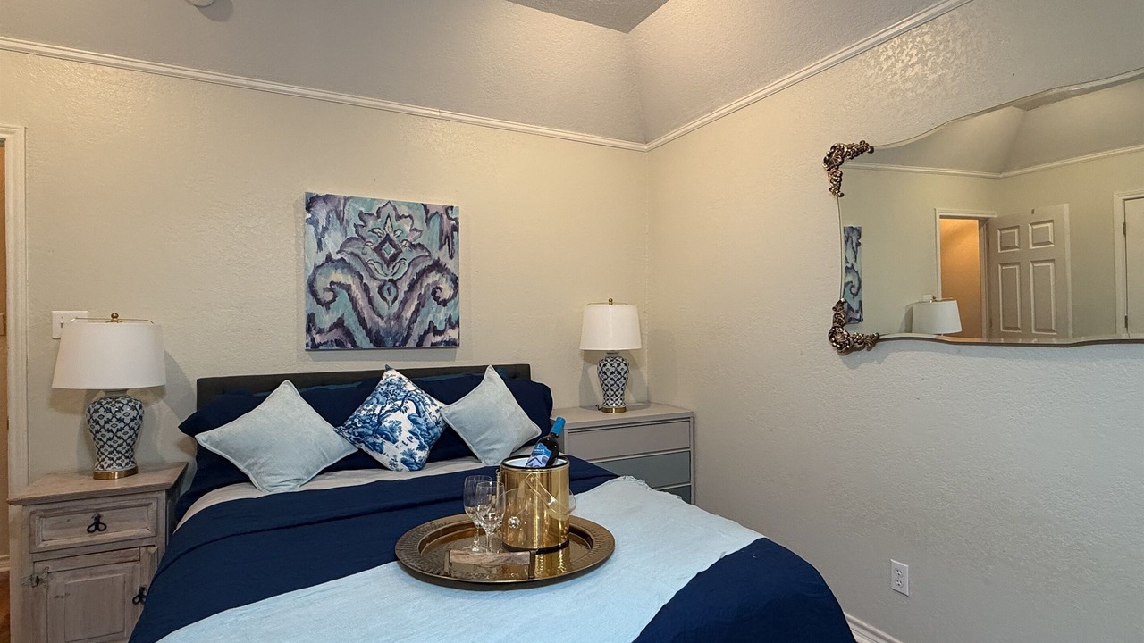 Photo of Bedroom in Sayles Blvd. Area